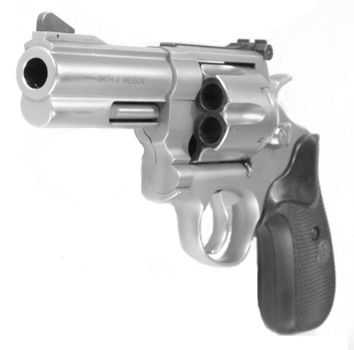 Smith & Wesson Model 625-3 45 ACP ANGLED_2776