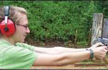 Handgun Grips for Self-Loading Pistols: We Compare 17 Brands