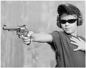 smith and wesson 60-18 revolver for small hands