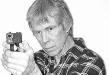 A Pair of Tiny Pocket 9mms: We Pick the PM9 Over the R9s