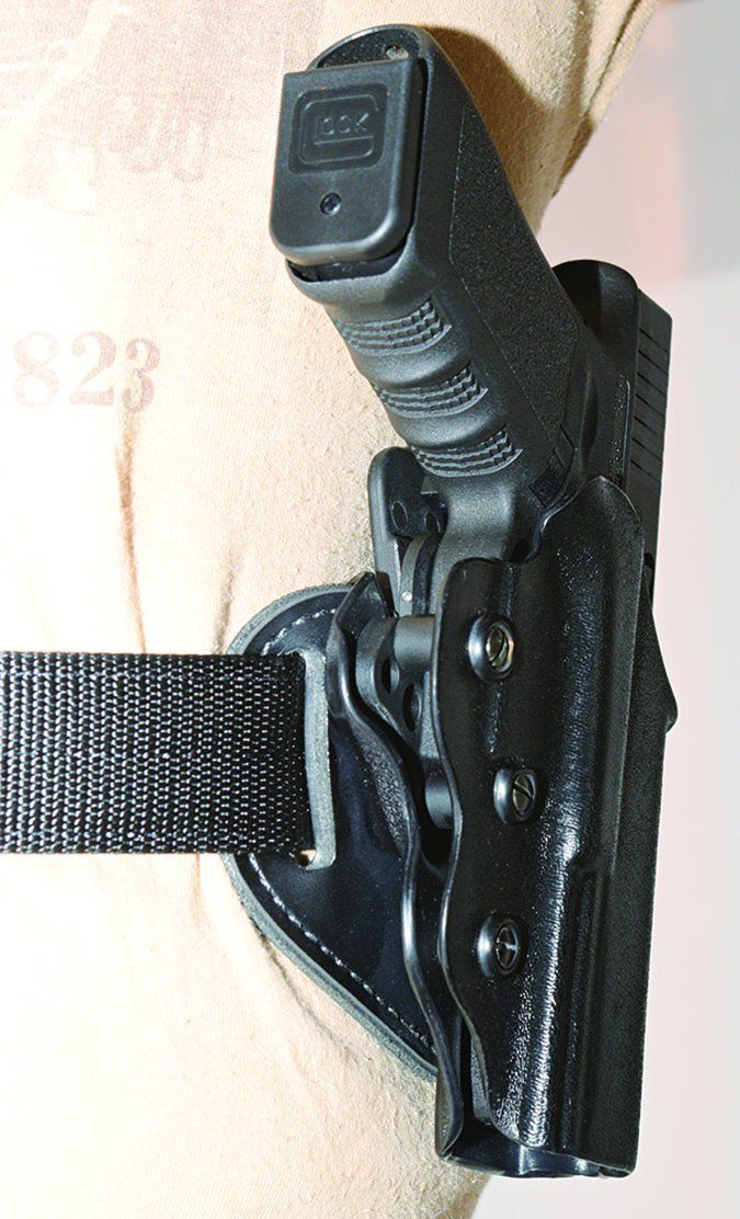 DeStantis Facilitator gun holster