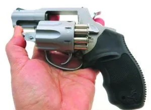ejection-Taurus-Model-942-2-942M029-22-WMR_0075-300x218.jpg.optimal