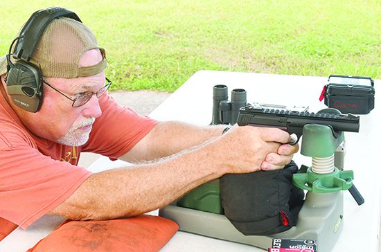 range Browning Buck Mark 22 SA Pistol