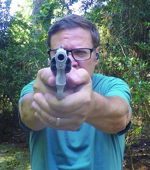 shooting F Smith & Wesson Model 632 14350 32 H&R Magnum