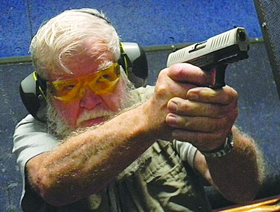shooting Walther CCP 5082501 380 ACP 4