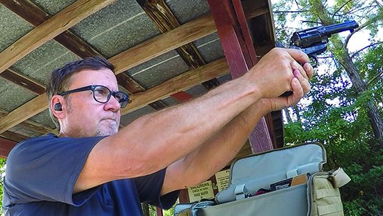 shooting birdshead Uberti